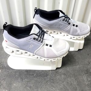 On Cloud 5 Women size 9.5 59.98837 Grey Glacier White waterproof running shoes